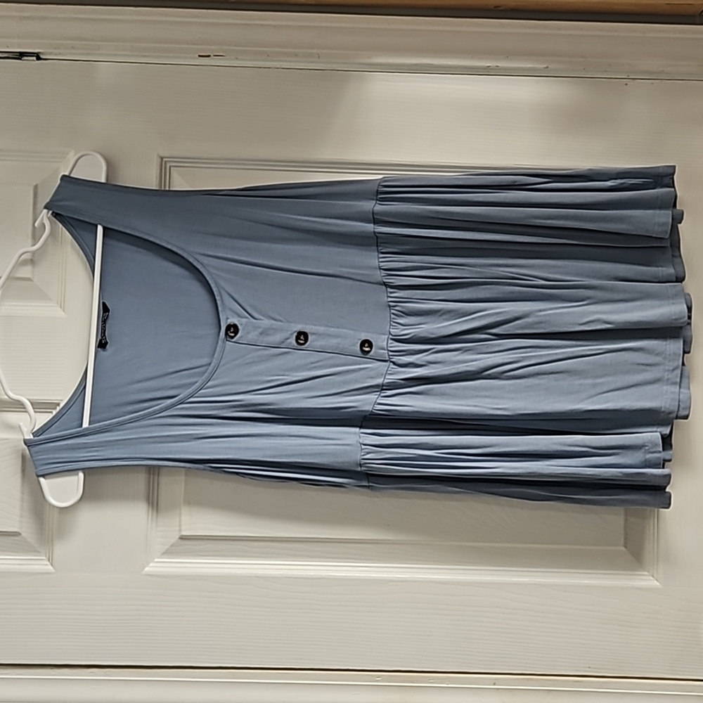 BloomChic Blue Buttoned Tank Top - Picture 7 of 10